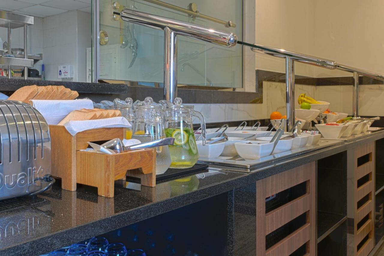 Time Moonstone Hotel Apartments الفجيرة المظهر الخارجي الصورة
