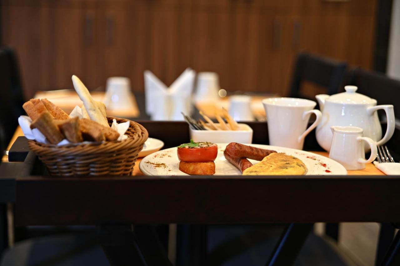 Time Moonstone Hotel Apartments الفجيرة المظهر الخارجي الصورة