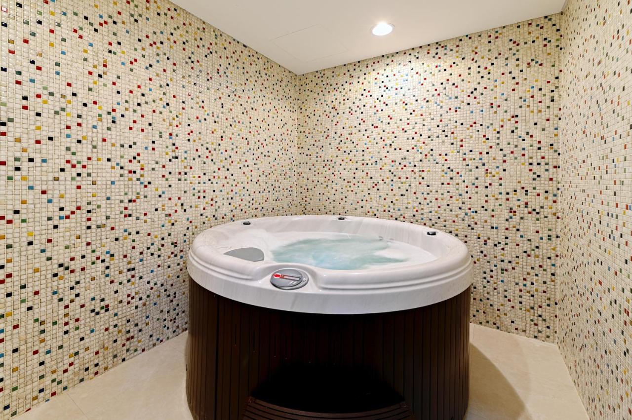 Time Moonstone Hotel Apartments الفجيرة المظهر الخارجي الصورة